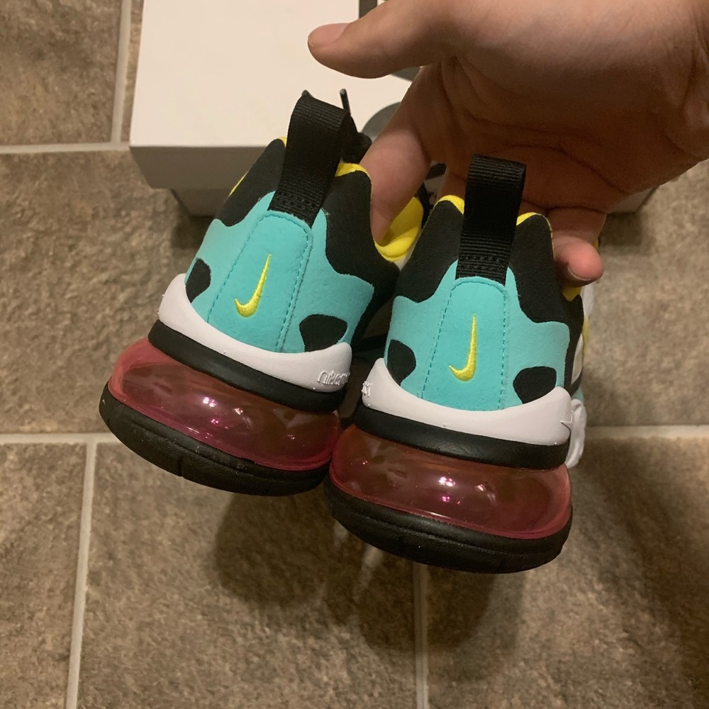 Nike Air Max 270 React Bright Violet White Violet - Picture 6 of 8
